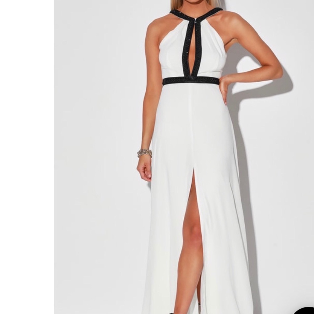 Lulus White Maxi Dress 🆕